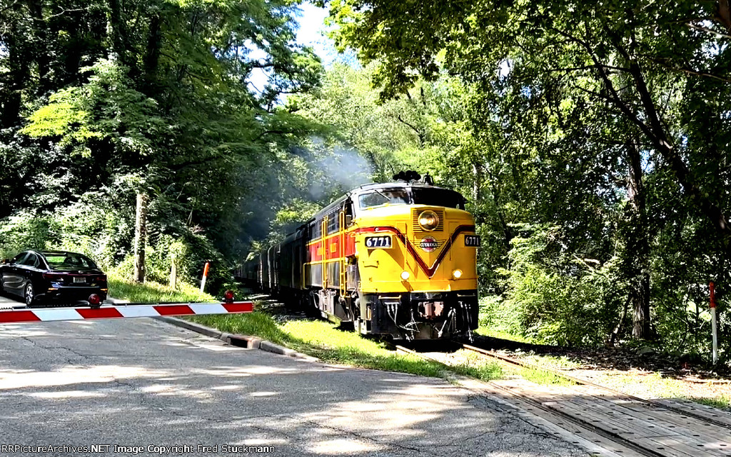 CVSR 6771 is at Upper Hickory St.